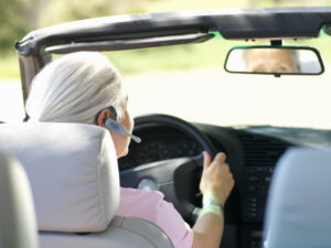 Picture of woman driving with bluetooth